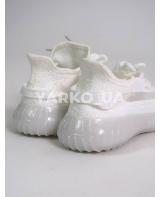 Кросівки NAVIGATOR uni на літо B21302-1 сітка білий yeezy 38(р)