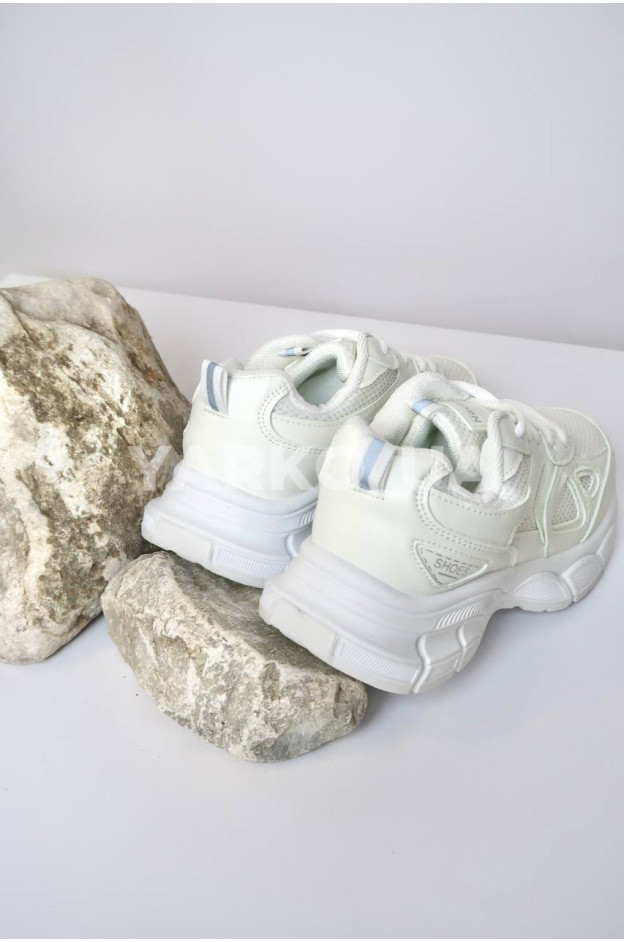 Кросівки NAVIGATOR uni на літо B5507-4 екошкіра/сітка білий Shoes трикутники 39(р)