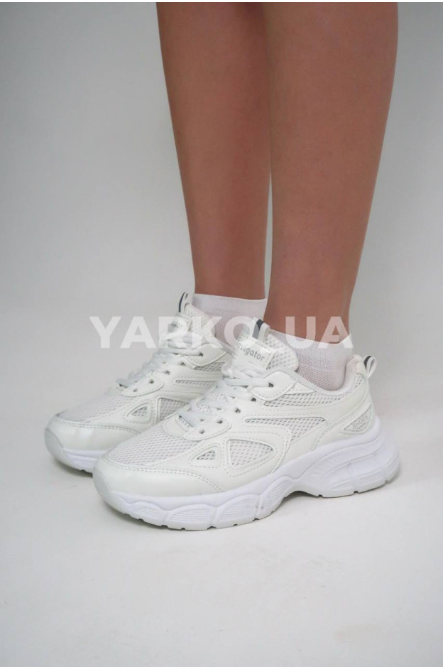 Кросівки NAVIGATOR uni на літо B5507-4 екошкіра/сітка білий Shoes трикутники 39(р)