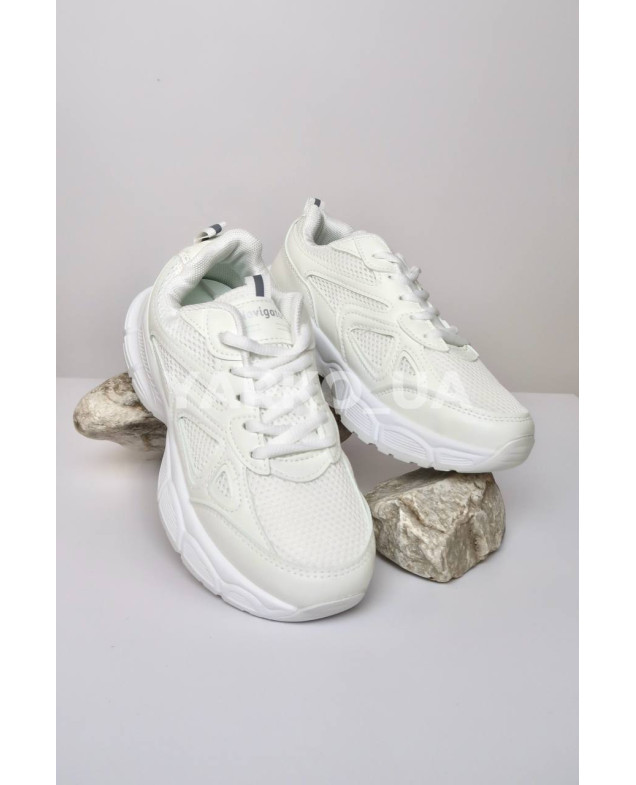 Кросівки NAVIGATOR uni на літо B5507-4 екошкіра/сітка білий Shoes трикутники 41(р)