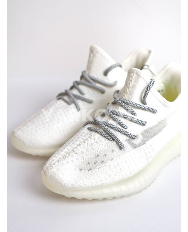 Кросівки Stilli для хлопчиків і дівчаток на літо CX1090-2 сітка білий Yeezy Boost 37(р)