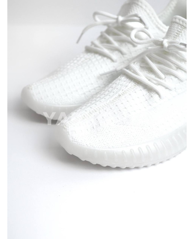 Кросівки Stilli для хлопчиків і дівчаток на літо F02-2A сітка білий Yeezy Boost полоса 37(р)