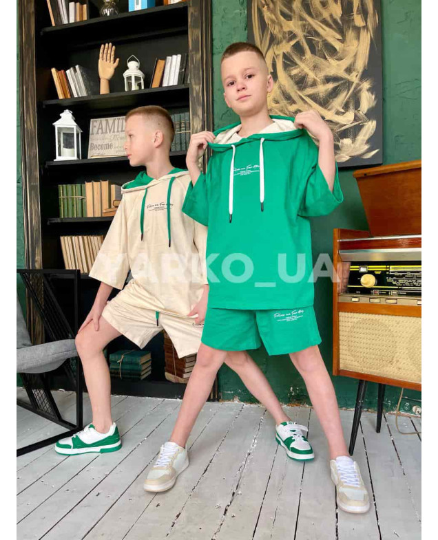 Костюм для хлопців LOCOLOCO на літо 7064/7024 з котону кремовий Follow me 158(р)