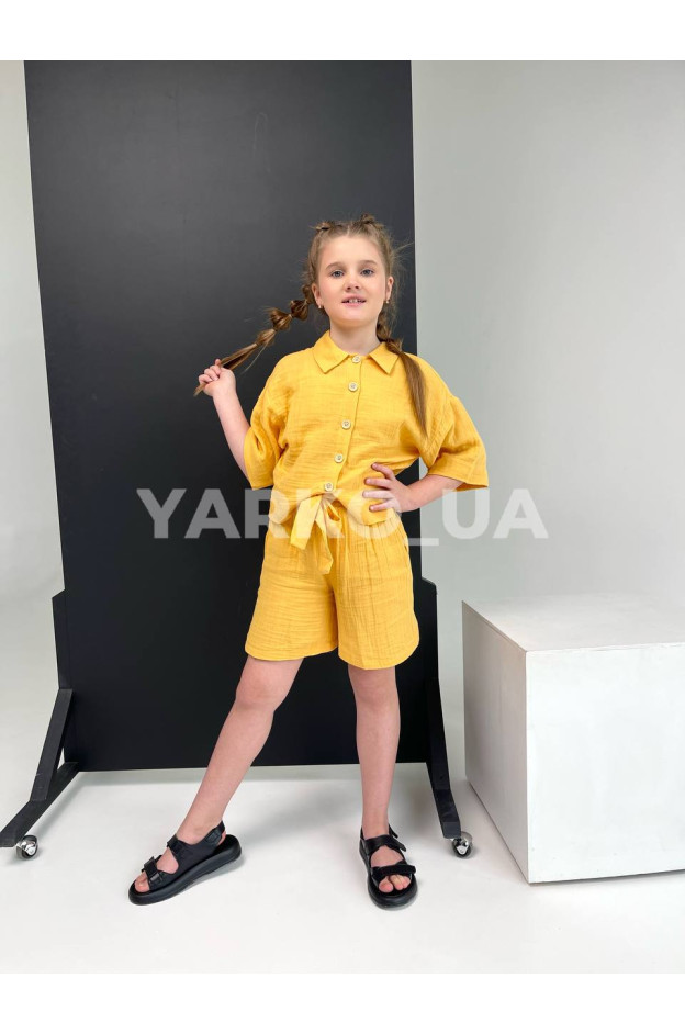 Костюм для дівчат 3509 з мусліну бежевий гудзики 128(р)