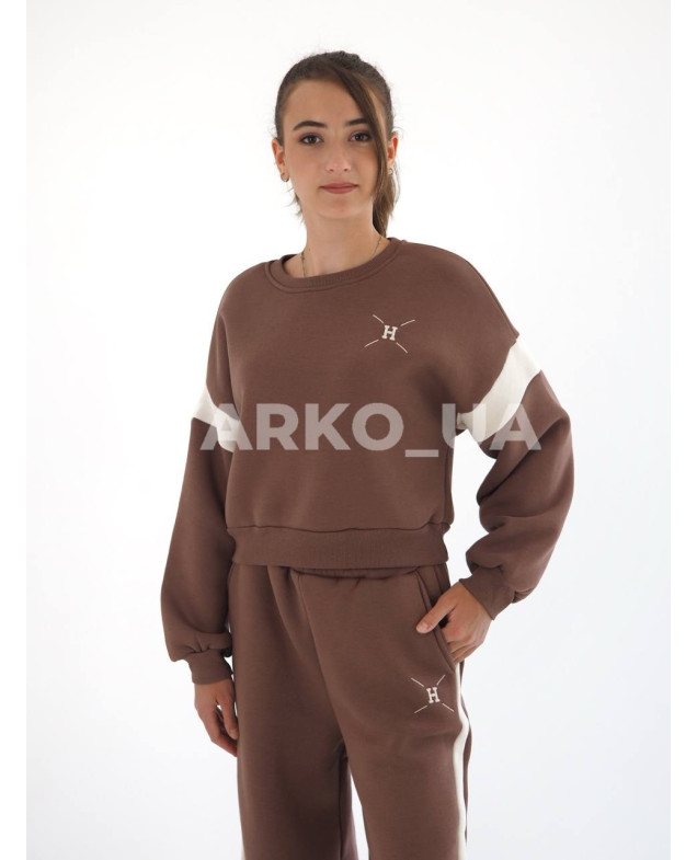 Костюм спортивний HAYKIDS для дівчаток на зиму 24WB102 котон/фліс шоколад вишивка H 140(р)