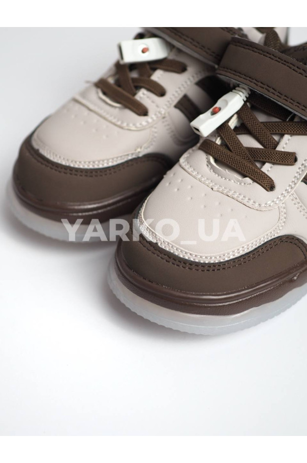 Кросівки BESSKY для хлопчиків весна/осінь BY3892-6B екошкіра мокко/беж Підошва з підсвіткою 26(р)