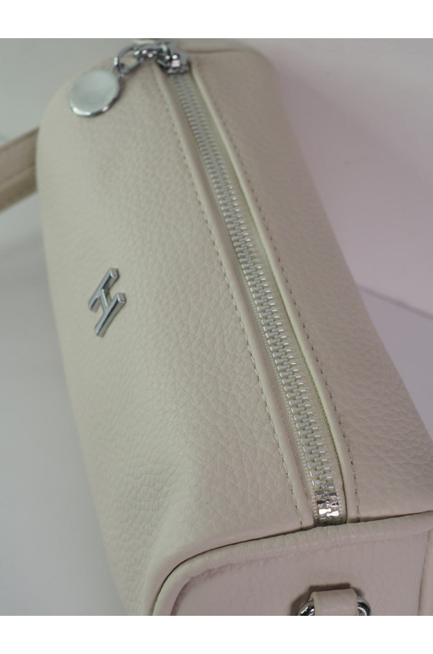 Сумка для дівчинки W9943# екошкіра бежевий 20*11*8 Hermes