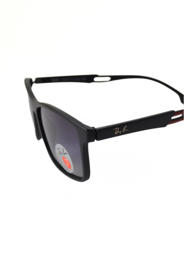 Окуляри сонцезахисні для хлопчика на літо 997571 чорний Ray Ban Polarized