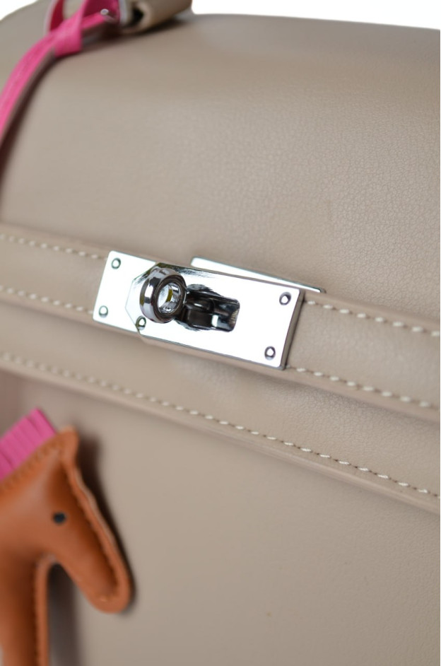 Сумка для дівчинки 6394 екошкіра бежевий 22*19*8 Hermes