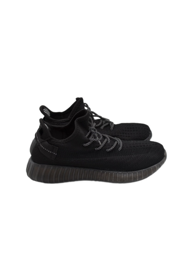 Кросівки для хлопчика або для дівчинки на літо A002-5 текстиль чорний Yeezy Boost 38(р) 