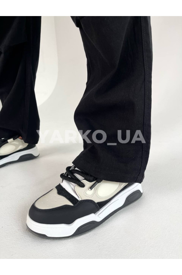 Кросівки uni весна/осінь 206-16 з еко-шкіри Valentino 38(р)
